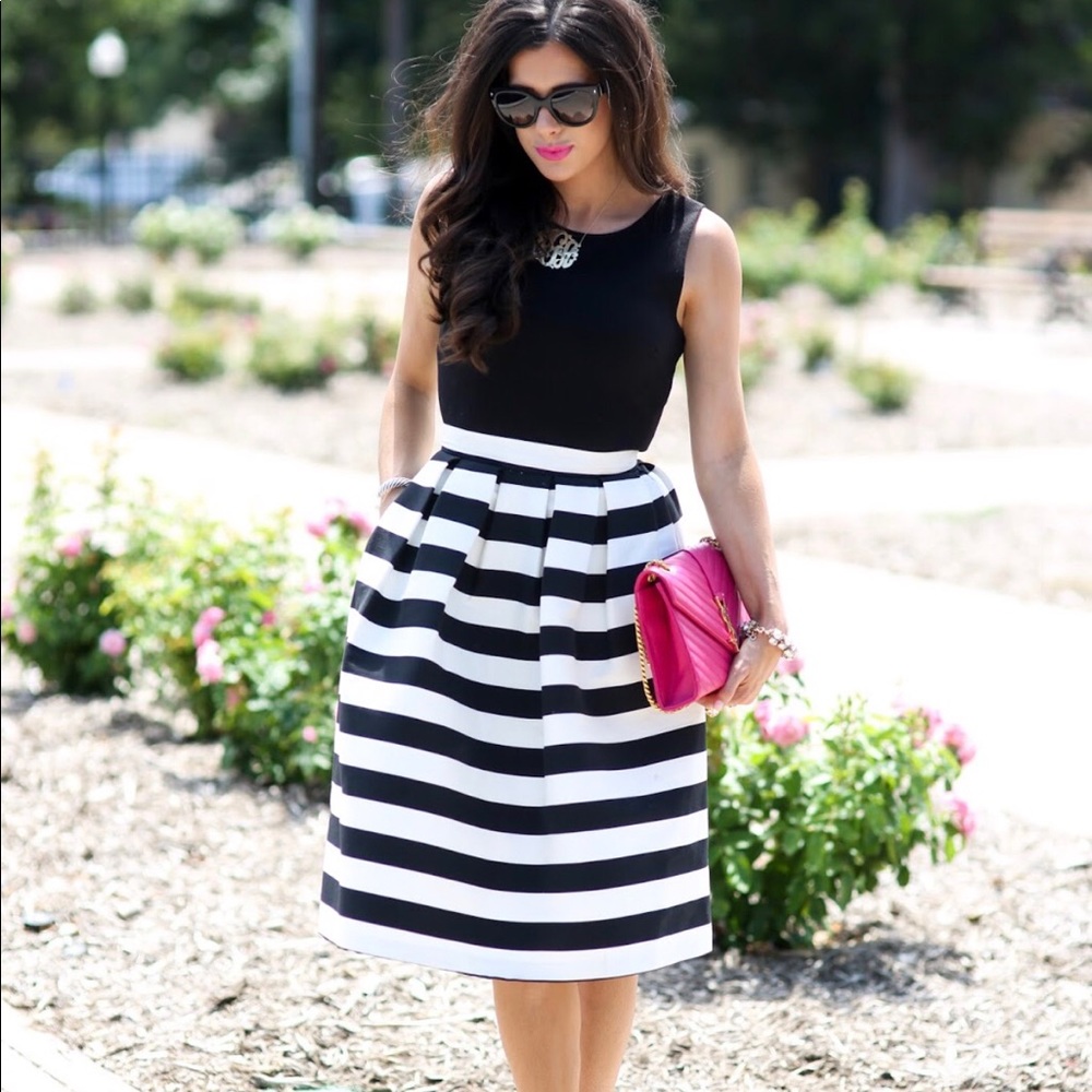Size 6 black and white striped midi skirt